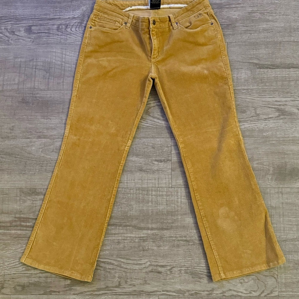 Women’s Ezekiel Corduroy Pants - Never Worn